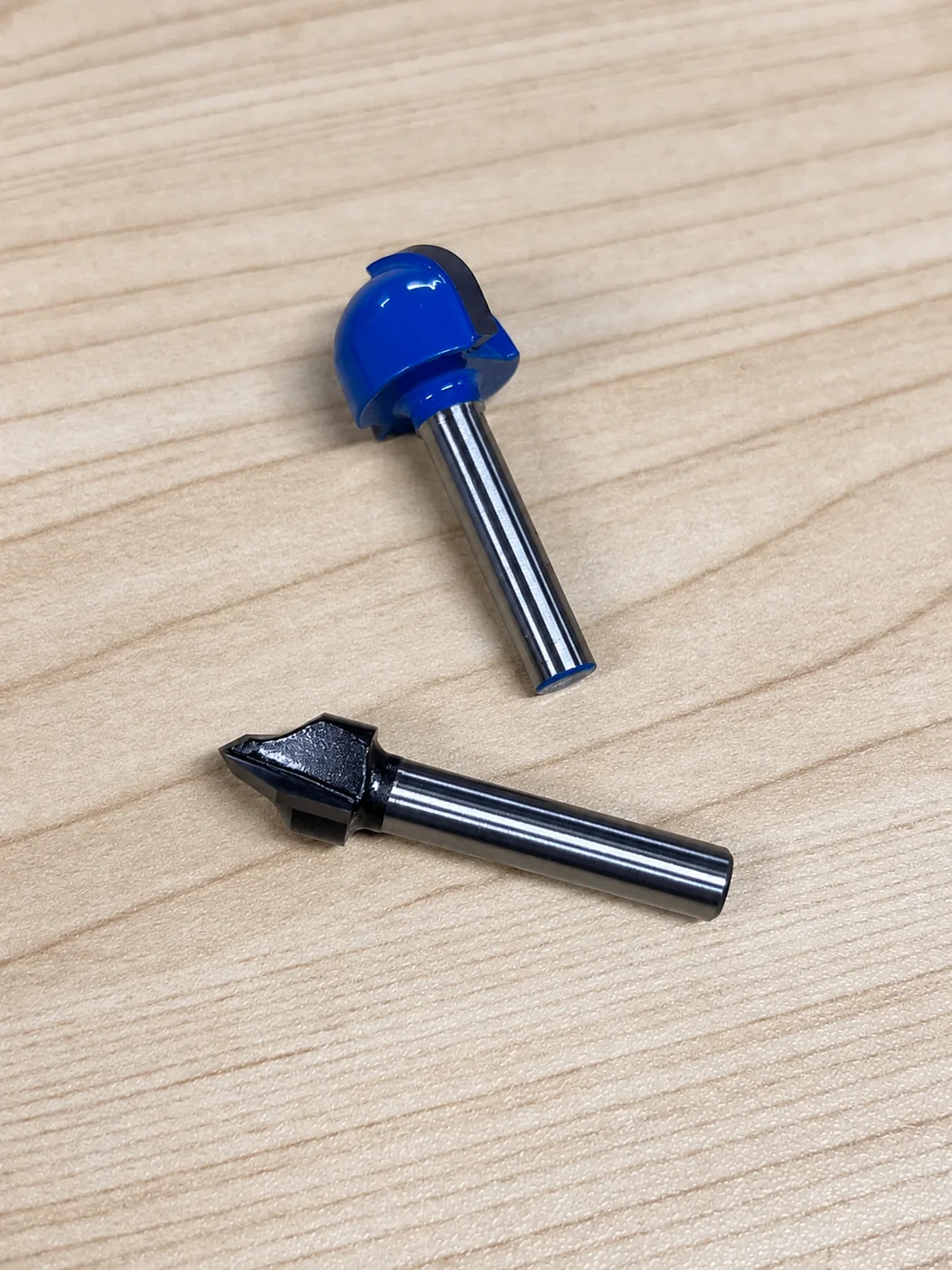 CUTQOR 1/4-Inch 90° V-Groove Router Bits localized English product image 10020-en.webp